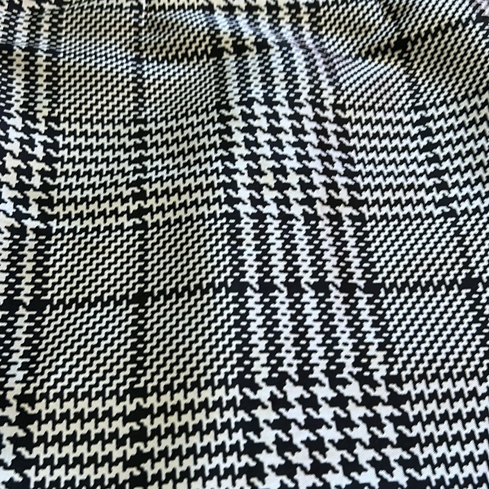 Printed skirt size 6 - Picture 2 of 8